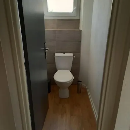 Joli A 5mn Du Centre-ville Avec Parking Prive * Castres (Tarn)