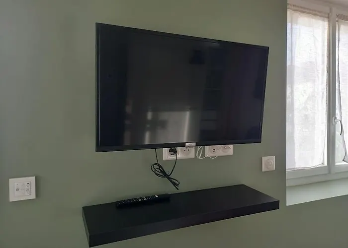 Διαμέρισμα Joli A 5mn Du Centre-ville Avec Parking Prive Καστρ